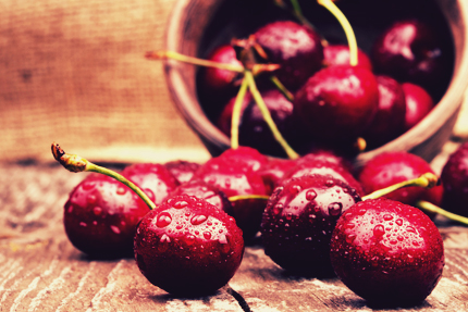 گیلاس‌های خوشمزه / Delicious Cherries