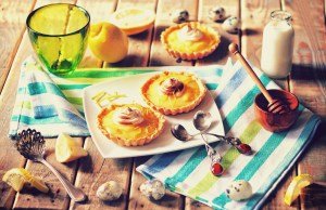 تارت‌های لیمویی با خامه / Lemon Tarts With Cream